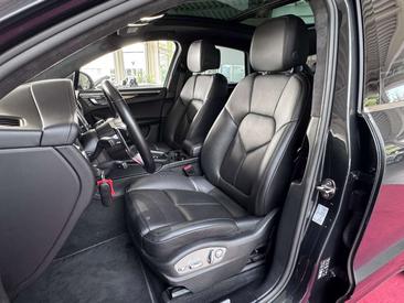 Porsche Macan Electrique S — photo 14