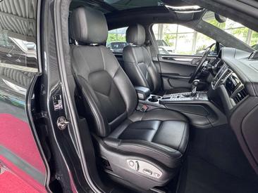 Porsche Macan Electrique S — photo 15