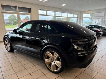 Porsche Macan Electrique — photo 3