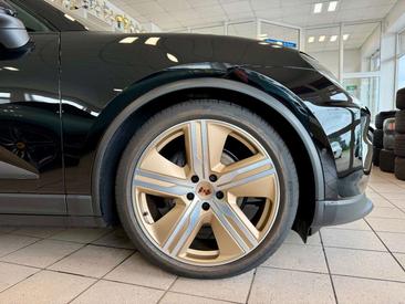 Porsche Macan Electrique — photo 6