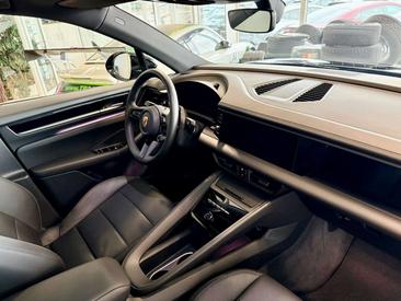 Porsche Macan Electrique — photo 13