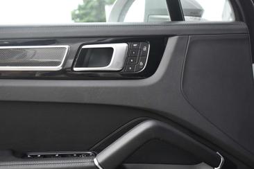 Porsche Cayenne III E-Hybrid Platinum Edition — photo 22