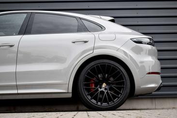 Porsche Cayenne III E-Hybrid Platinum Edition — photo 42