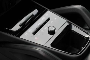 Porsche Cayenne III E-Hybrid — photo 15