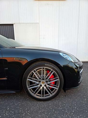 Porsche Panamera II GTS — photo 21