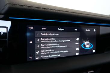 Porsche Macan Electrique — photo 15