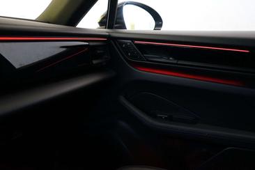 Porsche Macan Electrique — photo 16