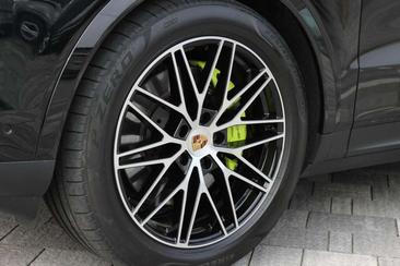 Porsche Cayenne III E-Hybrid — photo 20