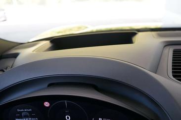 Porsche Macan Electrique — photo 19