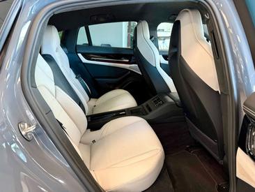 Porsche Panamera II GTS — photo 12