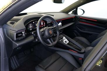 Porsche Macan Electrique — photo 22