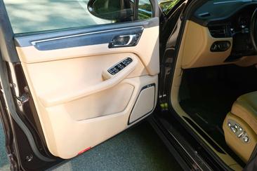 Porsche Macan Electrique GTS — photo 19