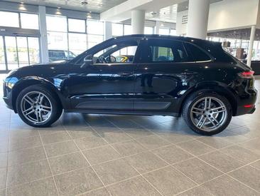 Porsche Macan Electrique Base — photo 7