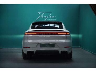 Porsche Cayenne III — photo 3