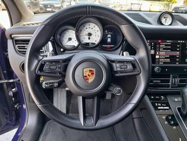 Porsche Macan Electrique Base — photo 10