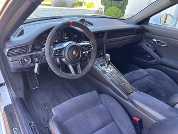 Porsche 991 I GTS — photo 9