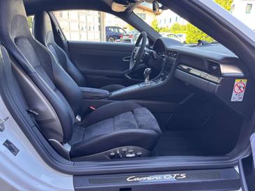 Porsche 991 I GTS — photo 11