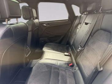 Porsche Macan GTS — photo 9