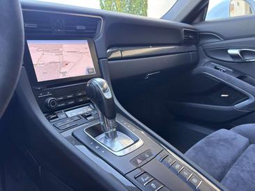 Porsche 991 I GTS — photo 12