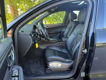 Porsche Macan Electrique Base — photo 5