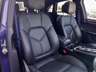 Porsche Macan Electrique Base — photo 16