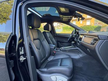 Porsche Macan Electrique Base — photo 6