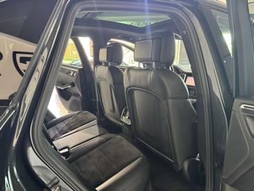 Porsche Macan Electrique GTS — photo 10