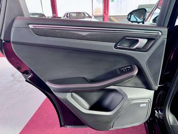 Porsche Macan Electrique GTS — photo 32
