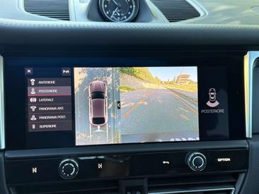Porsche Macan Electrique Base — photo 10