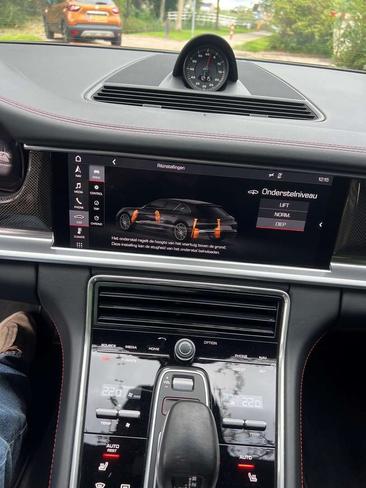 Porsche Panamera II GTS — photo 10
