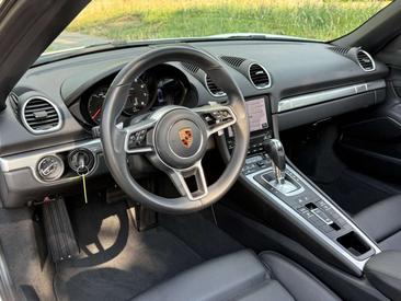 Porsche 718 Boxster — photo 8