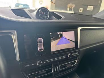 Porsche Macan Electrique GTS — photo 14