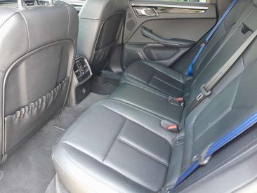 Porsche Macan Electrique Base — photo 22