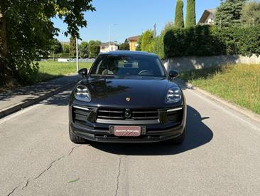 Porsche Macan Electrique Base — photo 14