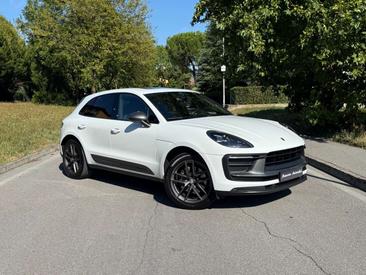 Porsche Macan Electrique Base — photo 15