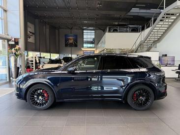 Porsche Cayenne III GTS — photo 3