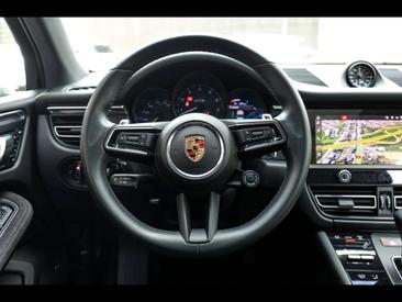 Porsche Macan GTS — photo 12