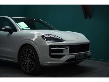 Porsche Cayenne III — photo 25