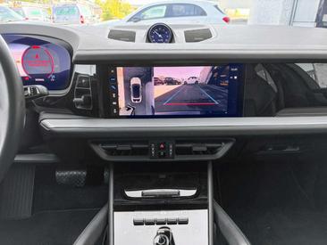 Porsche Cayenne III — photo 16