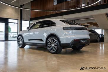Porsche Macan Electrique — photo 8