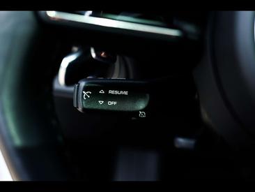 Porsche Macan GTS — photo 14