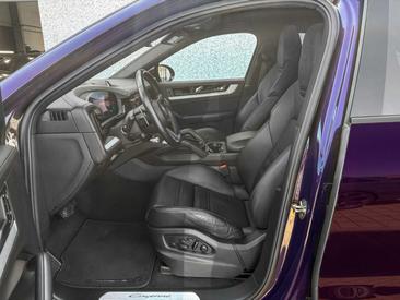 Porsche Cayenne III — photo 17