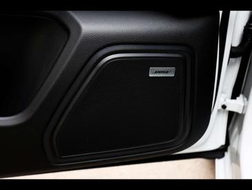 Porsche Macan GTS — photo 17