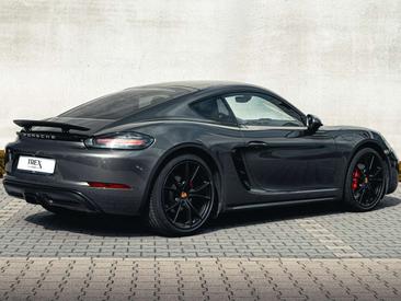 Porsche 718 Cayman T — photo 8