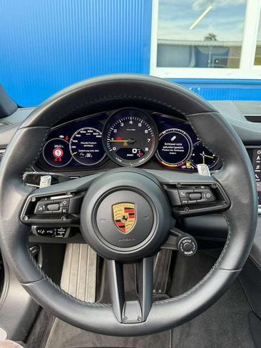 Porsche Panamera II 4S — photo 17