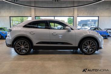 Porsche Macan Electrique — photo 13