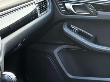 Porsche Macan Electrique Turbo — photo 11