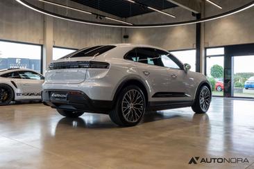 Porsche Macan Electrique — photo 14