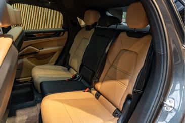 Porsche Cayenne III S — photo 8