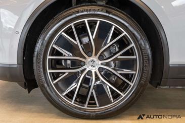 Porsche Macan Electrique — photo 17